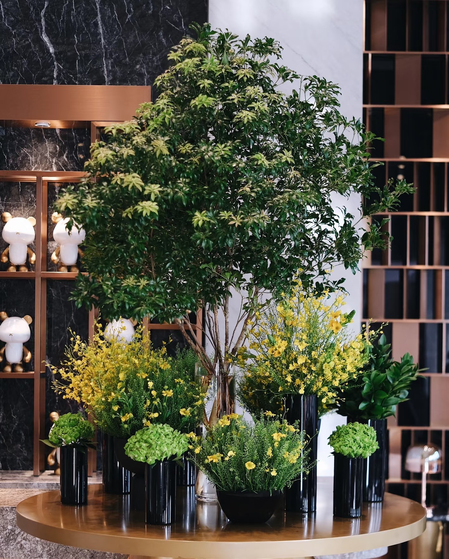 Cây cắm nước vẫn đẹp nửa năm, chỉ một cành cũng biến phòng thành khu rừng mini