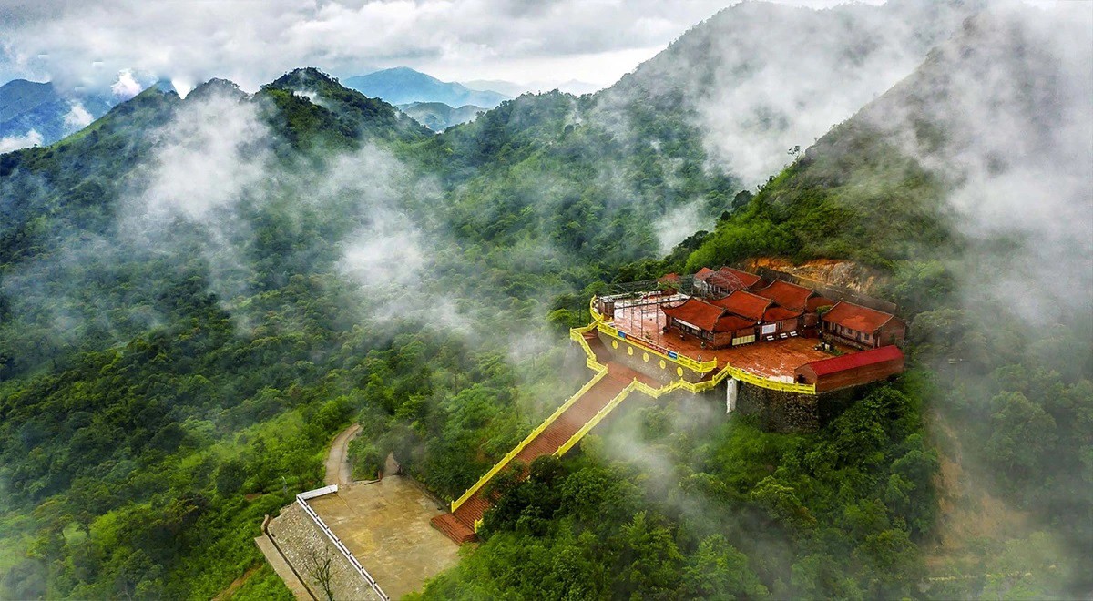 Đức Trần Nhân Tông và dốc Khôi nguyên ở Ngọa Vân Yên Tử